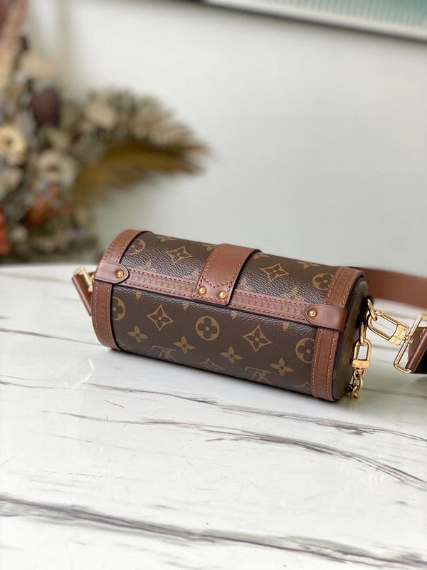 LOV - Luxurious Totes - 362