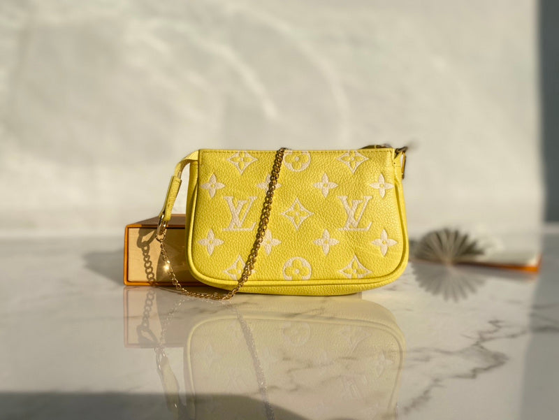LOV - Luxurious Totes - 1716