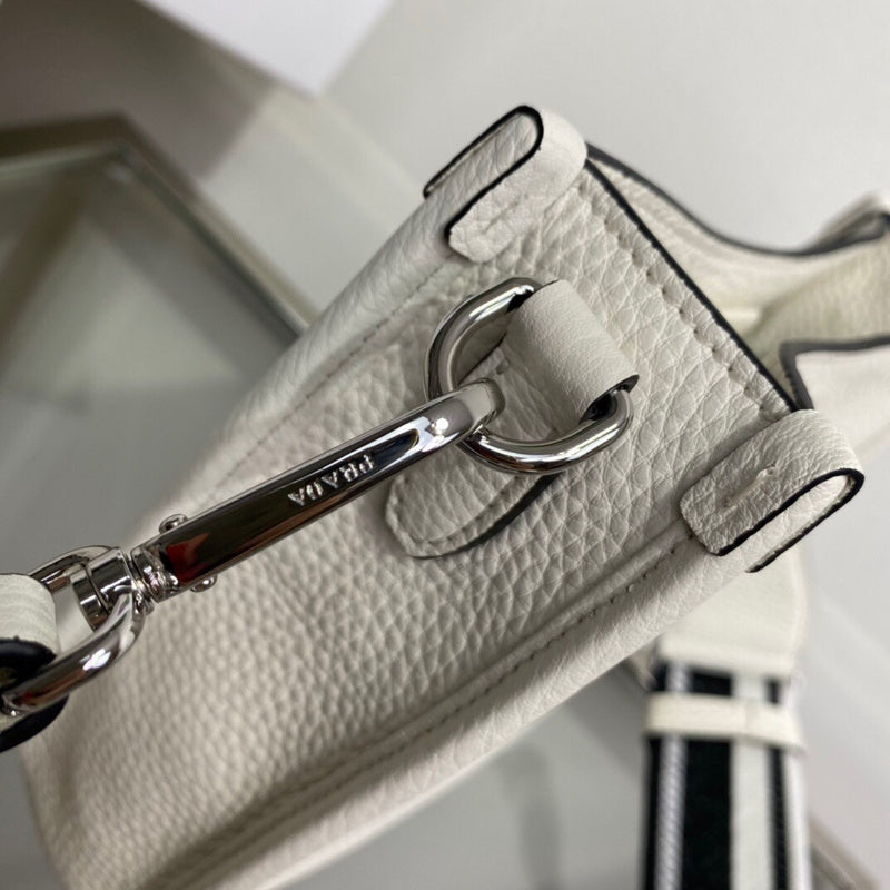 Luxurious Totes - Latest - 4637