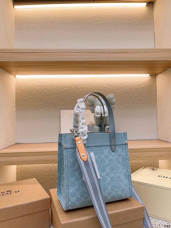 Luxurious Totes - CCH2 Bags - 069