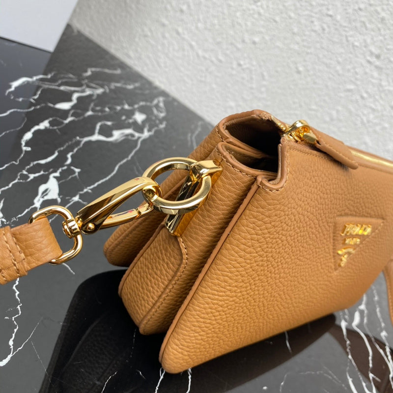 PDA - Luxurious Totes - 060