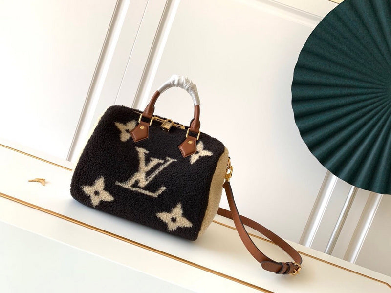 Luxurious Totes - Latest - 9678