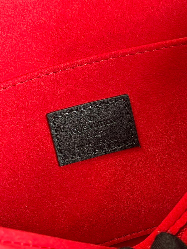 LOV - Luxurious Totes - 1697