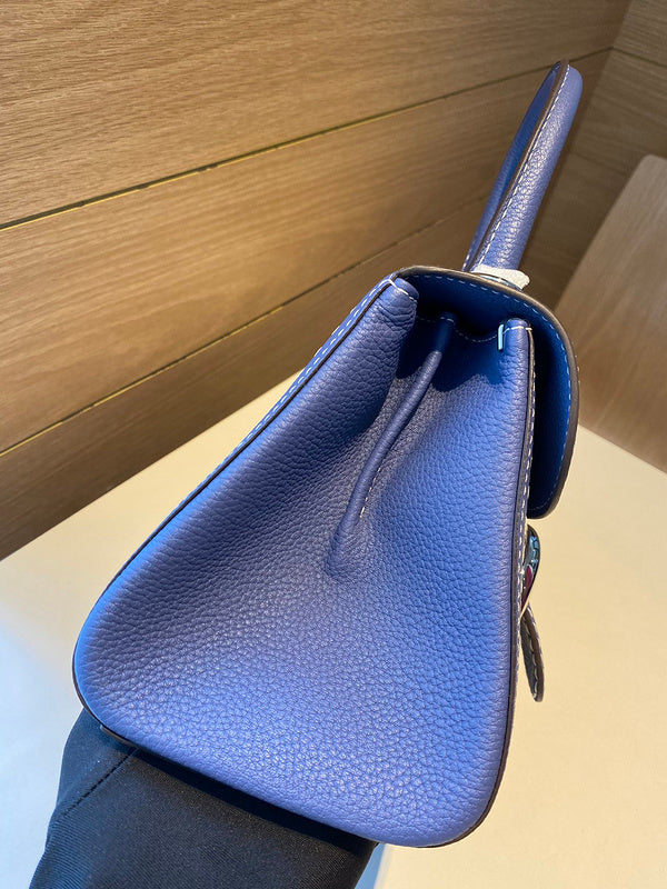 Luxurious Totes - Latest - 6147