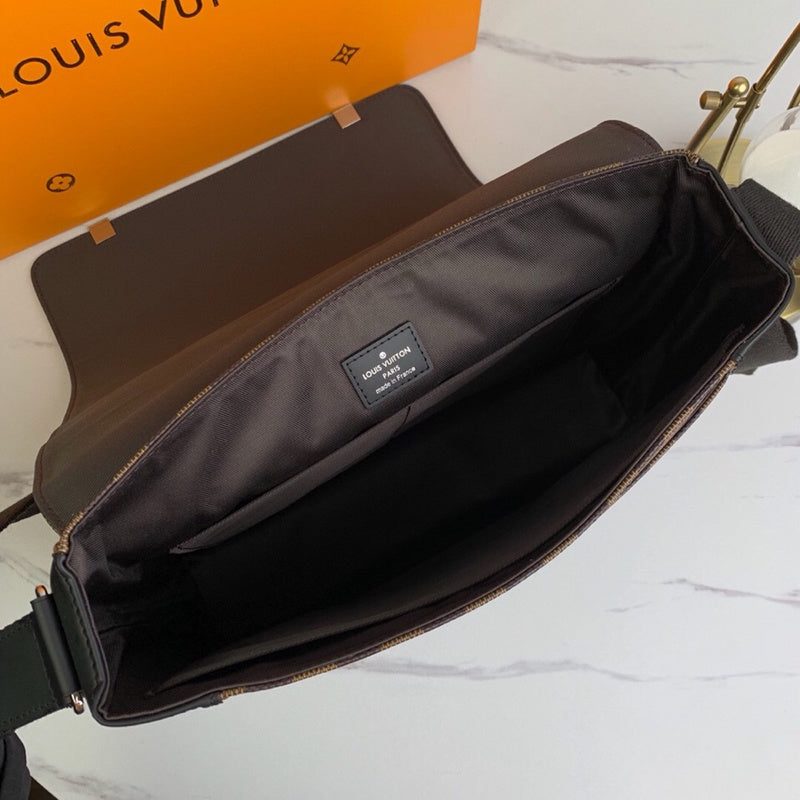 LOV - Luxurious Totes - 1604