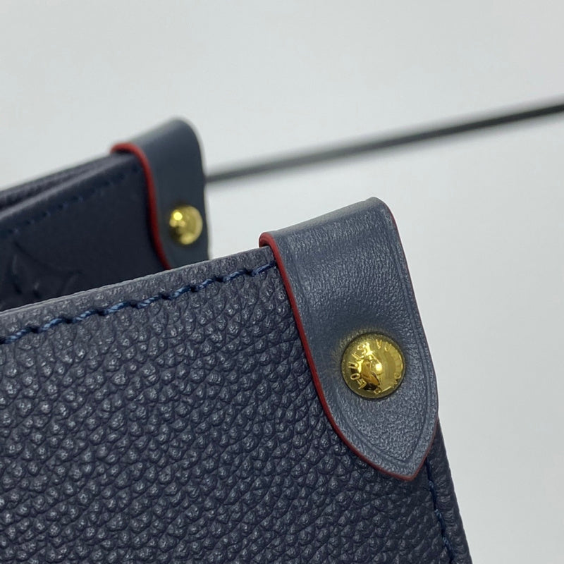 LOV - Luxurious Totes - 2458