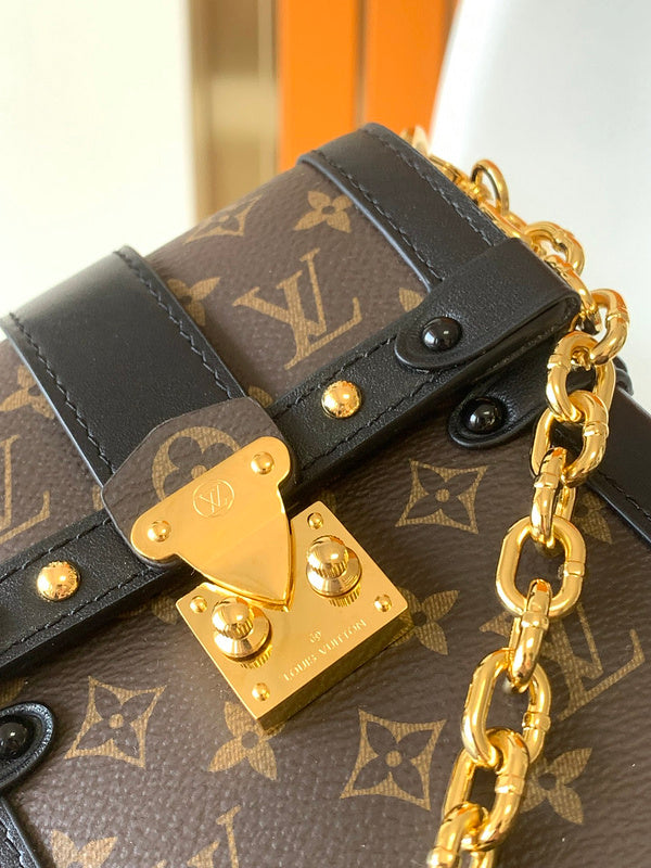 LOV - Luxurious Totes - 2009