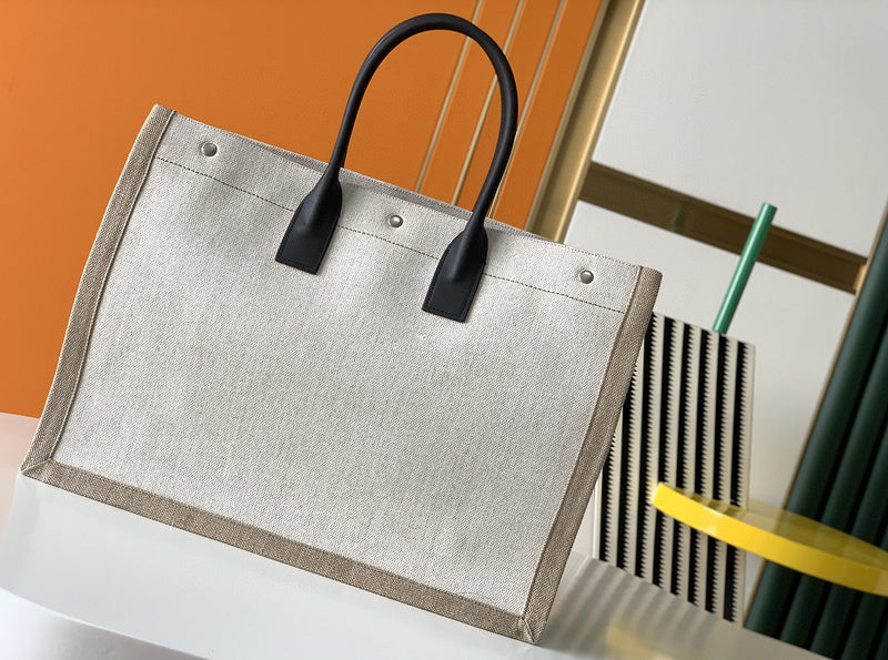Luxurious Totes - Latest - 8868