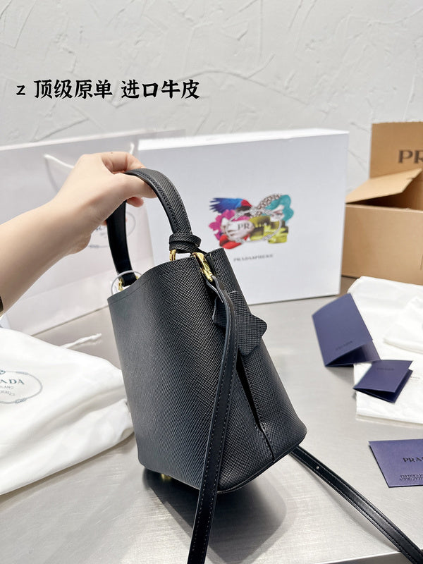 Luxurious Totes - PDA3 Bags - 228