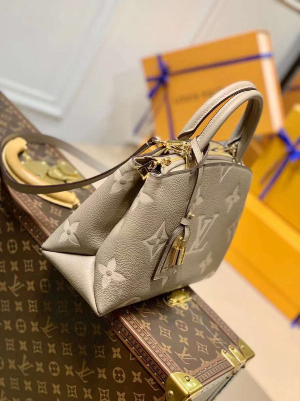 LOV - Luxurious Totes - 2285