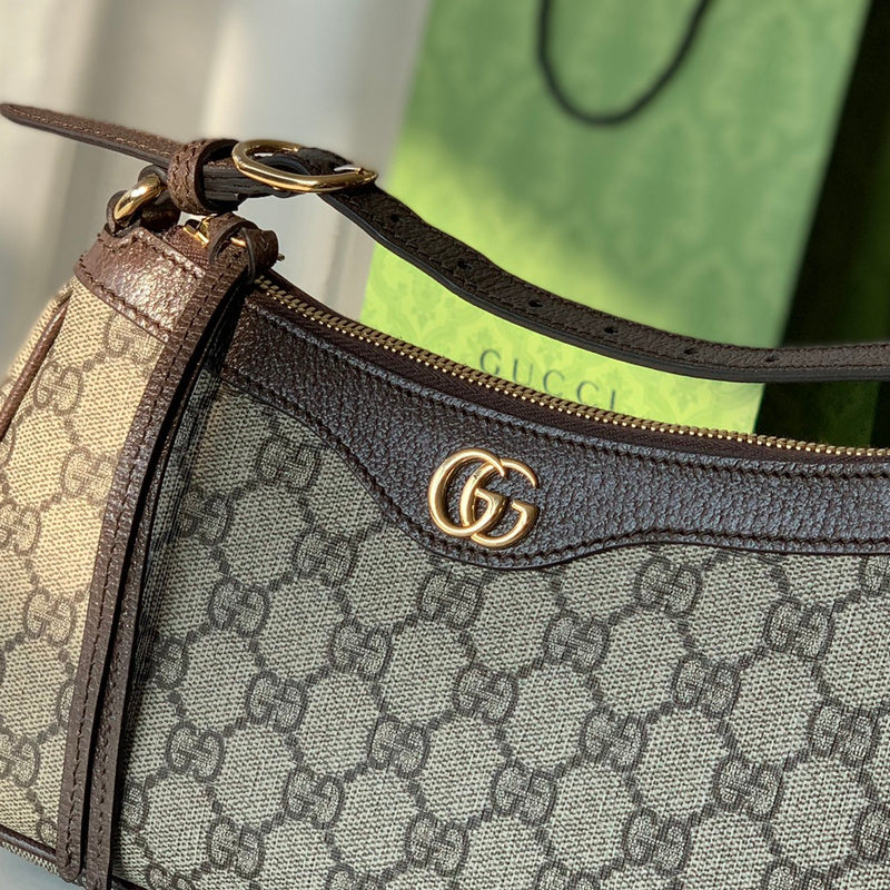 GUI - Luxurious Totes - 608