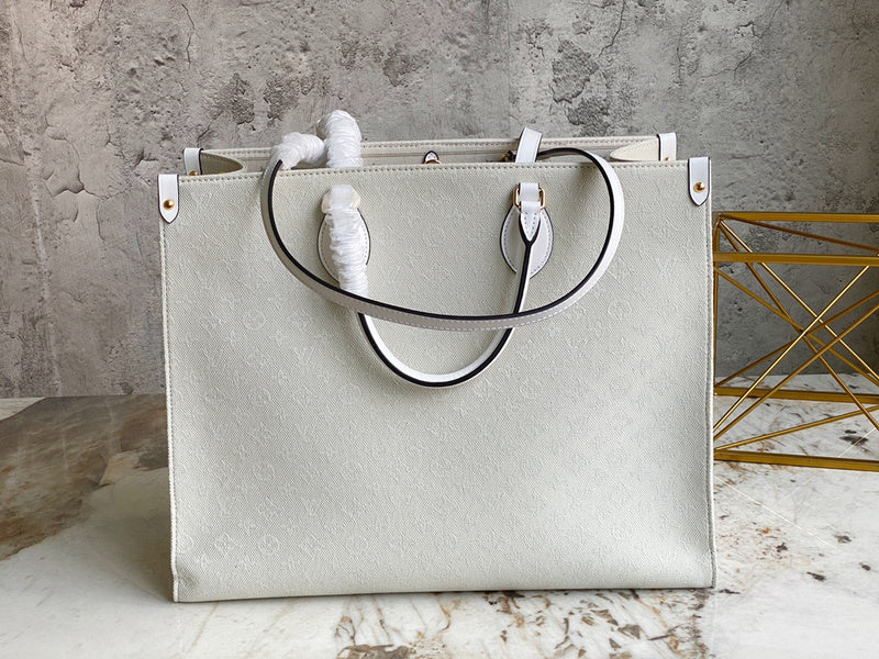 LOV - Luxurious Totes - 1384