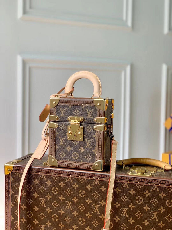 LOV - Luxurious Totes - 1646