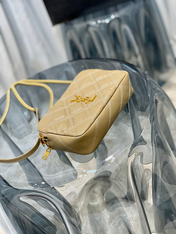 Luxurious Totes - Latest - 8015