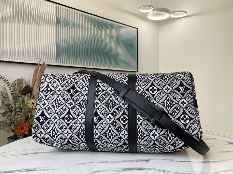 LOV - Luxurious Totes - 2450