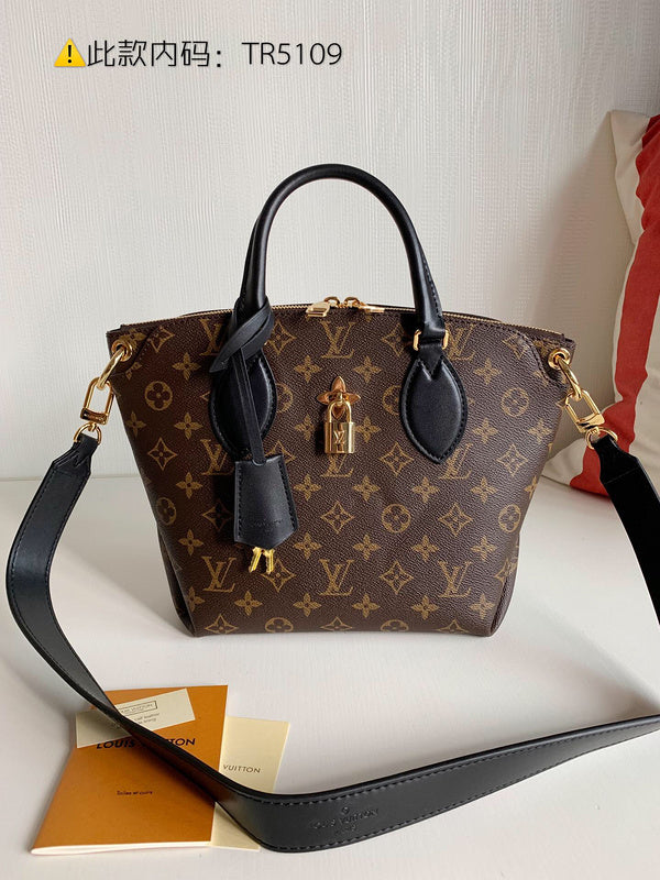 Luxurious Totes - Latest - 2362
