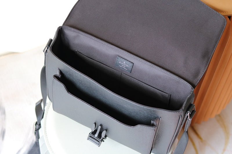 LOV - Luxurious Totes - 2047