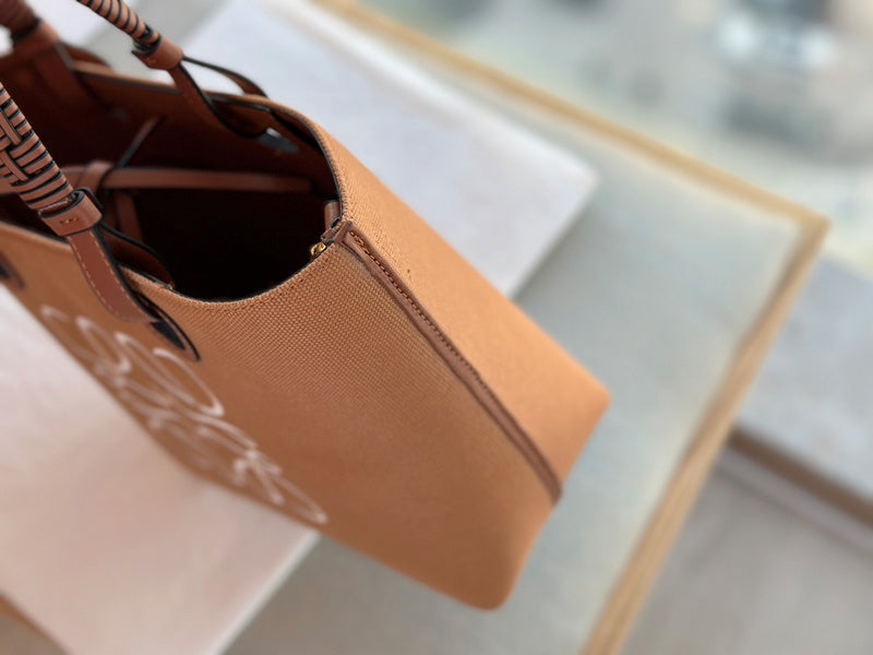 Luxurious Totes - LW-CH Bags - 053
