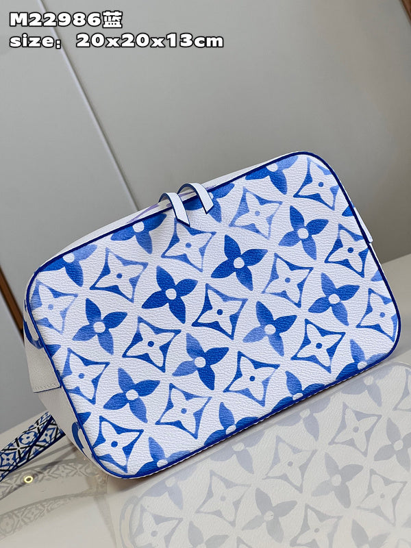 LOV - Luxurious Totes - 013