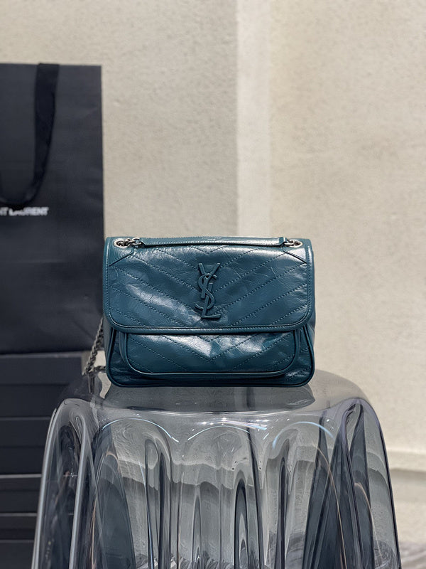 Luxurious Totes - Latest - 8731