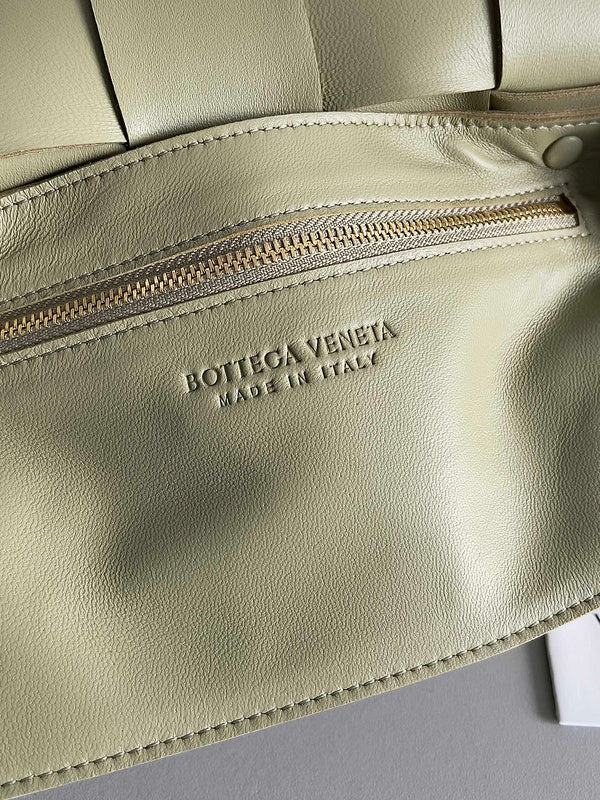 Luxurious Totes - Latest - 6968