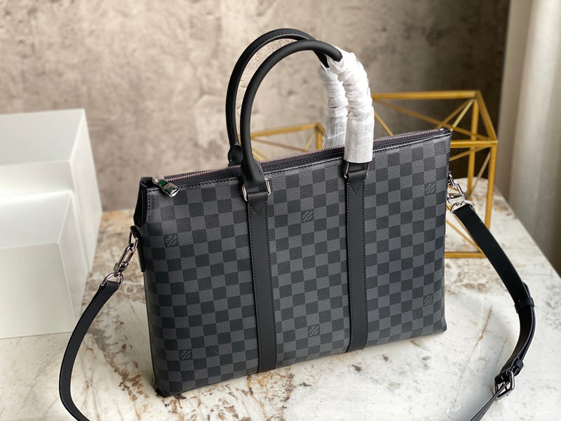 LOV - Luxurious Totes - 2032