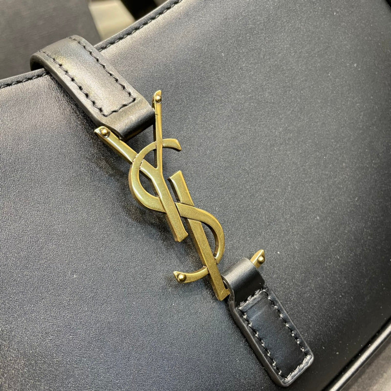 Luxurious Totes - Latest - 8340