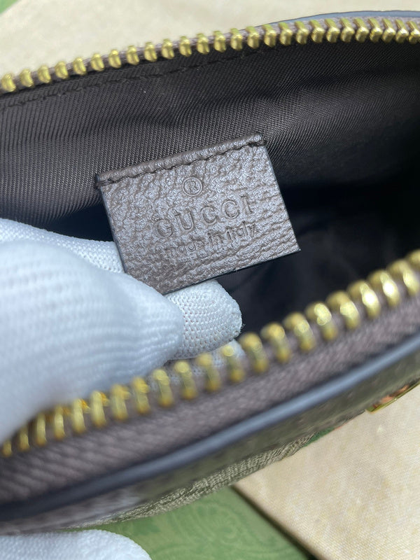 GUI - Luxurious Totes - 880