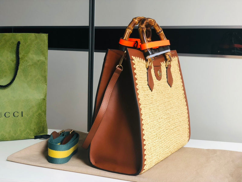 GUI - Luxurious Totes - 633