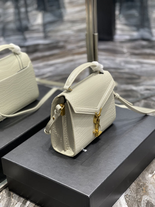 Luxurious Totes - Latest - 8770