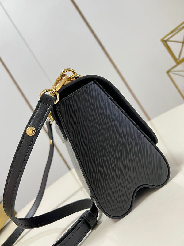 LOV - Luxurious Totes - 1851