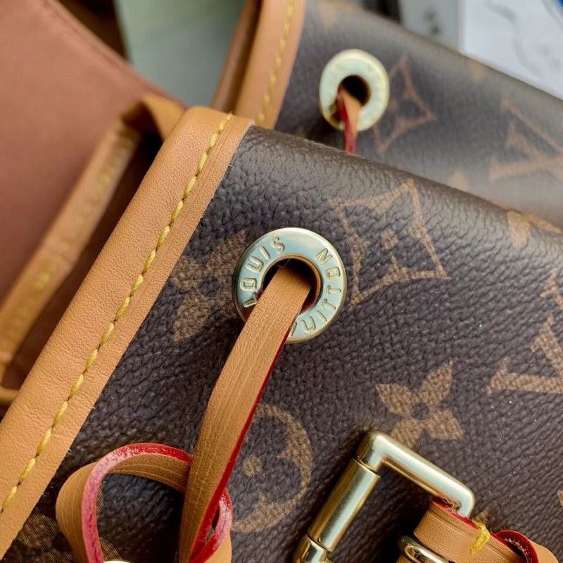 LOV - Luxurious Totes - 820