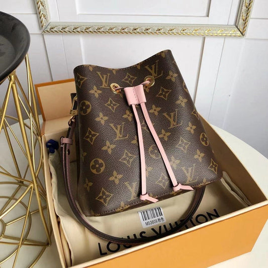 LOV - Luxurious Totes - 2623