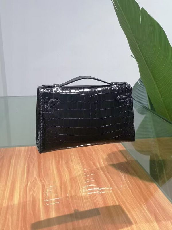 HMS - Luxurious Totes - 021