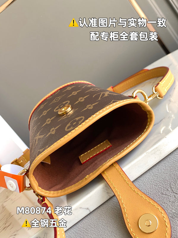 LOV - Luxurious Totes - 809