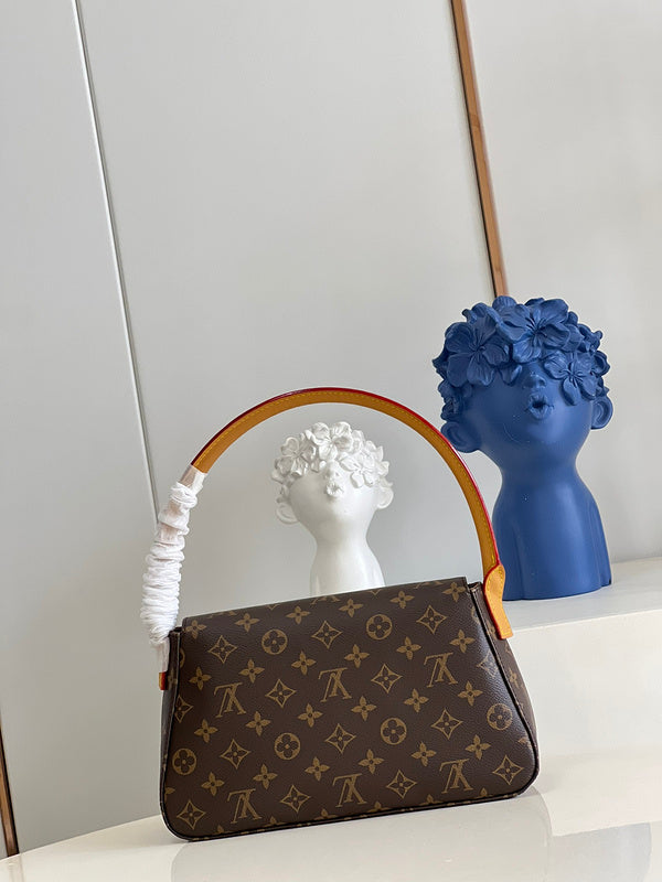 LOV - Luxurious Totes - 1481