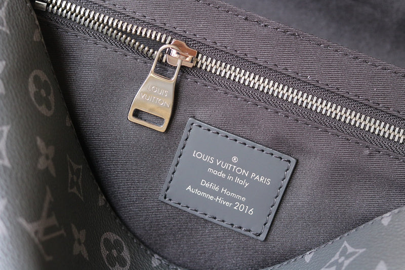 LOV - Luxurious Totes - 2045