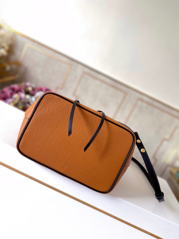 Luxurious Totes - Latest - 1715