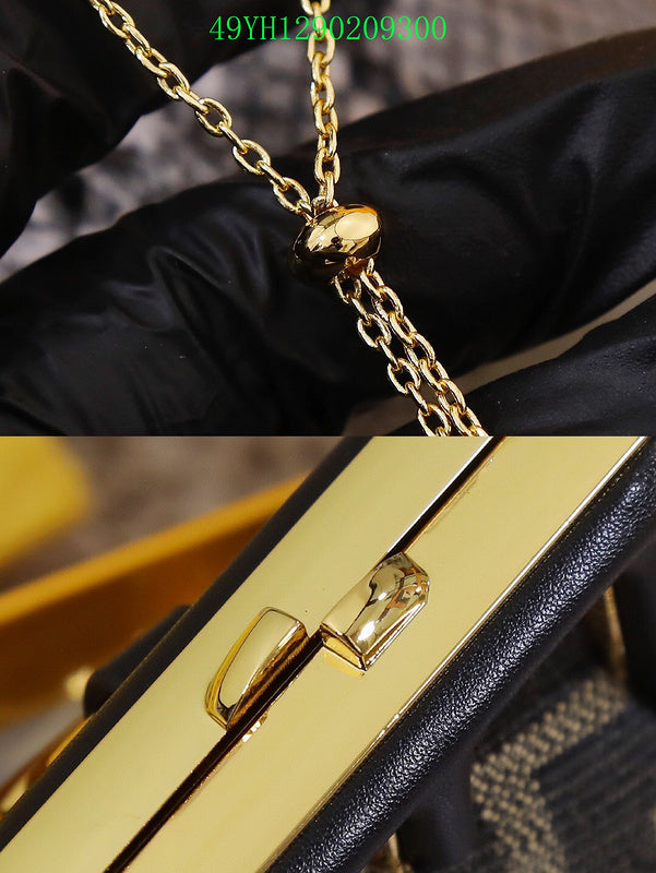 GC - Shoulder - 2685
