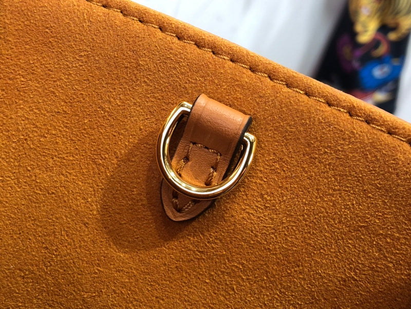 LOV - Luxurious Totes - 1362