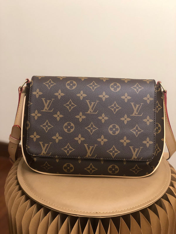 LOV - Luxurious Totes - 2330