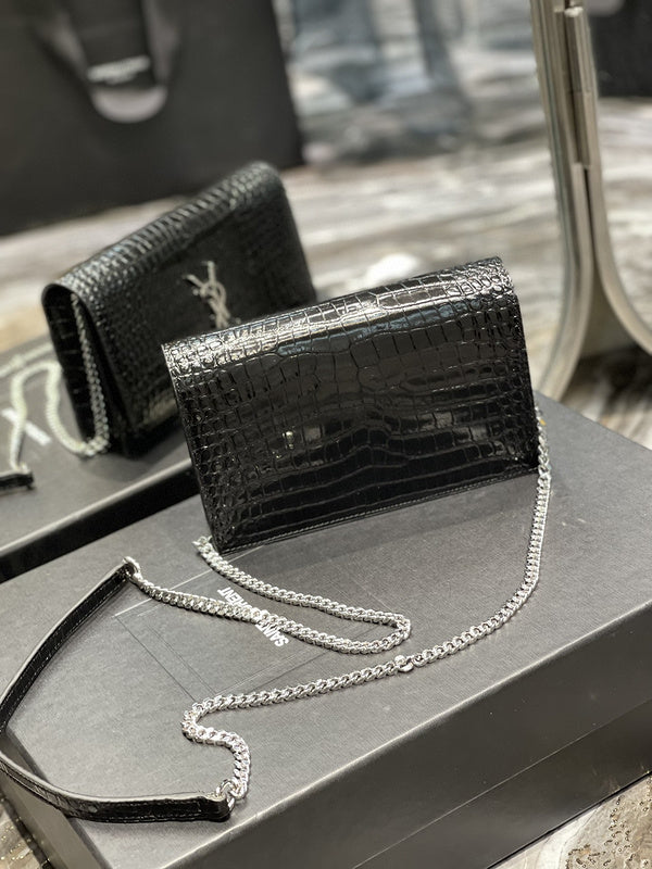 Luxurious Totes - Latest - 8806