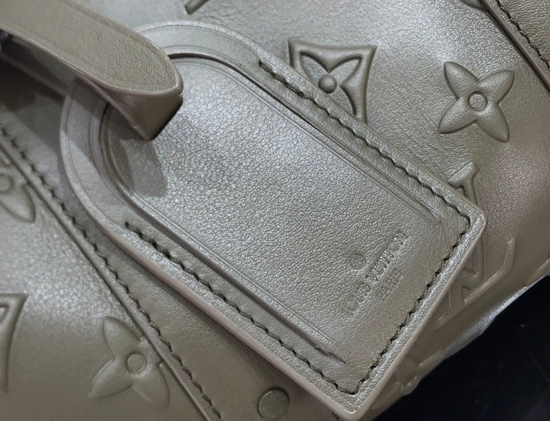 LOV - Luxurious Totes - 2201
