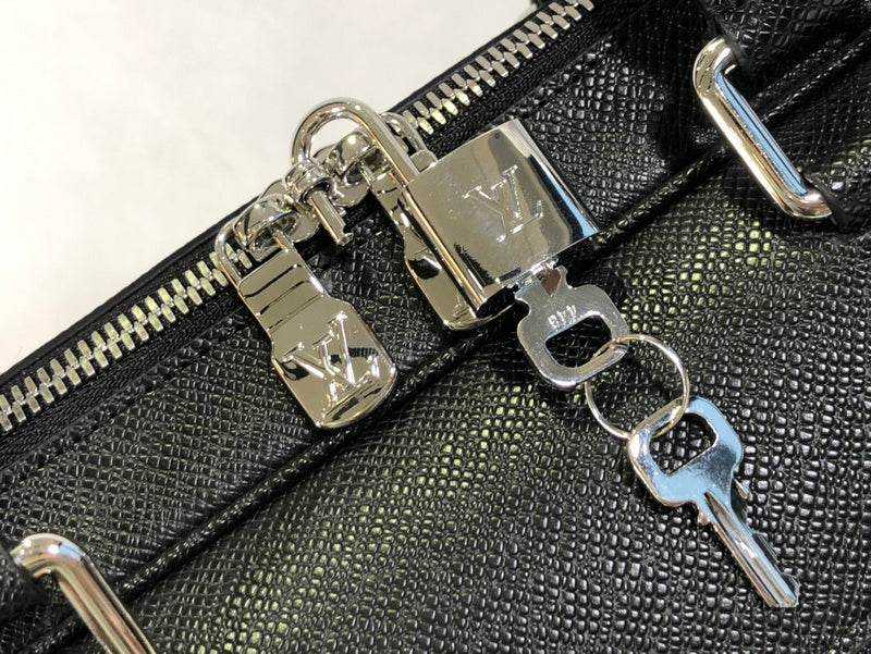 LOV - Luxurious Totes - 867