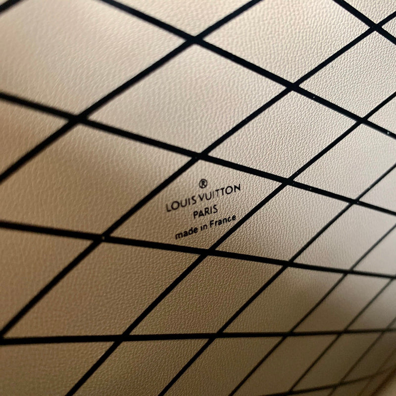 LOV - Luxurious Totes - 1709