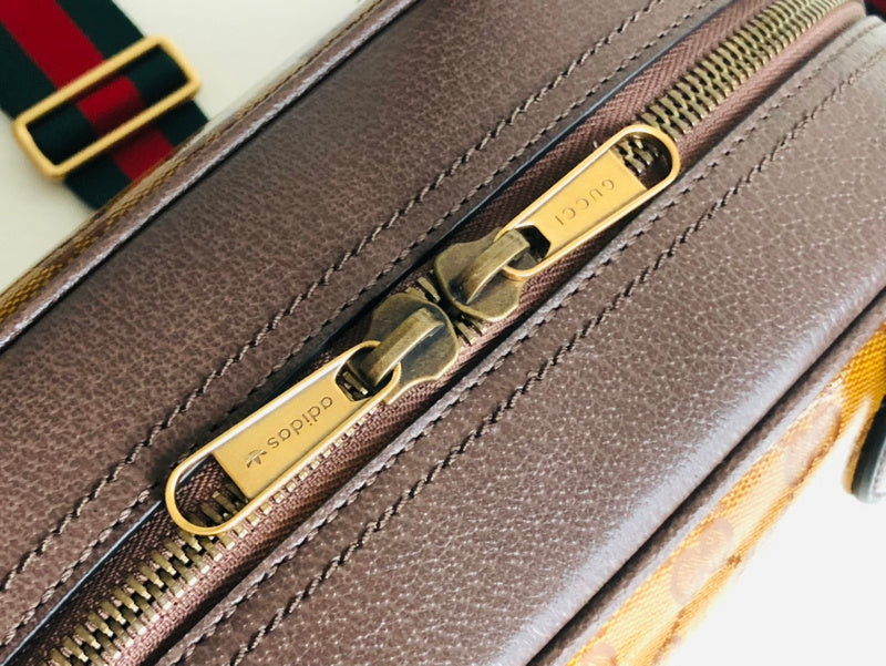 GUI - Luxurious Totes - 824