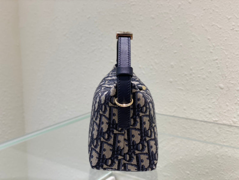 Luxurious Totes - Latest - 6411