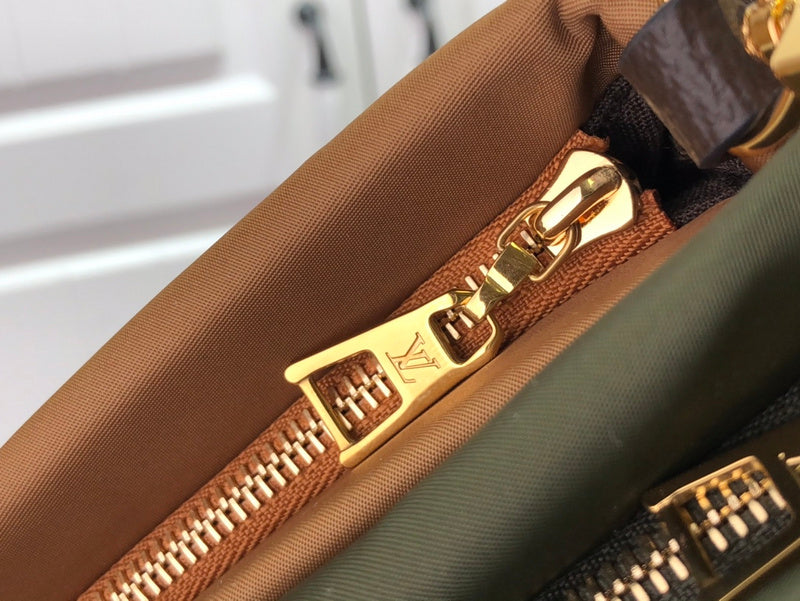 LOV - Luxurious Totes - 2214