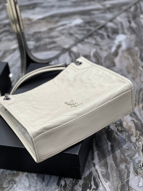 Luxurious Totes - Latest - 8254