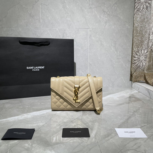 Luxurious Totes - Latest - 8821